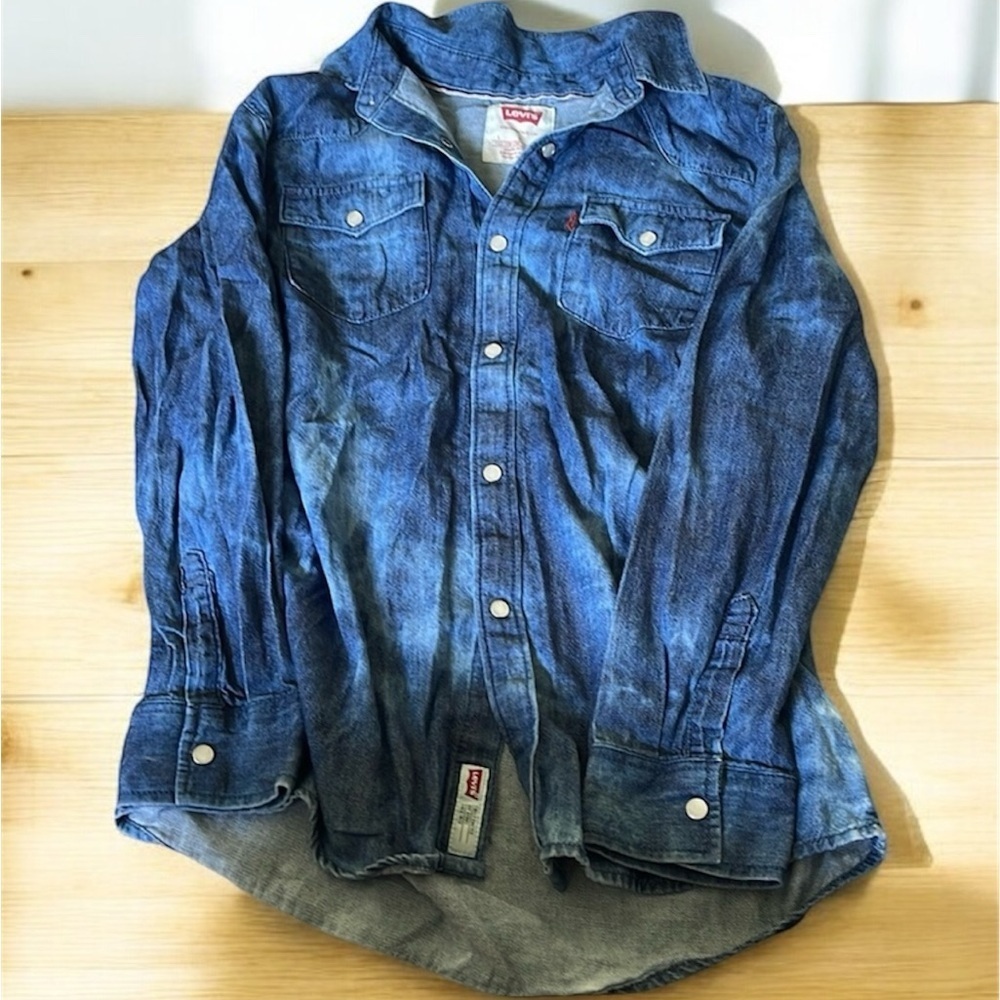 Levis youth 12/13 shirt